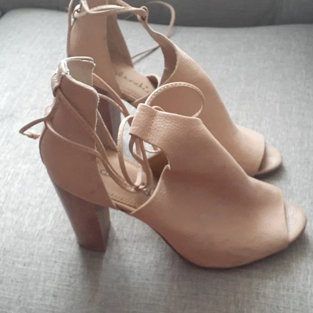 Splendid leather tan open toe heel size 8M